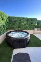Jacuzzi