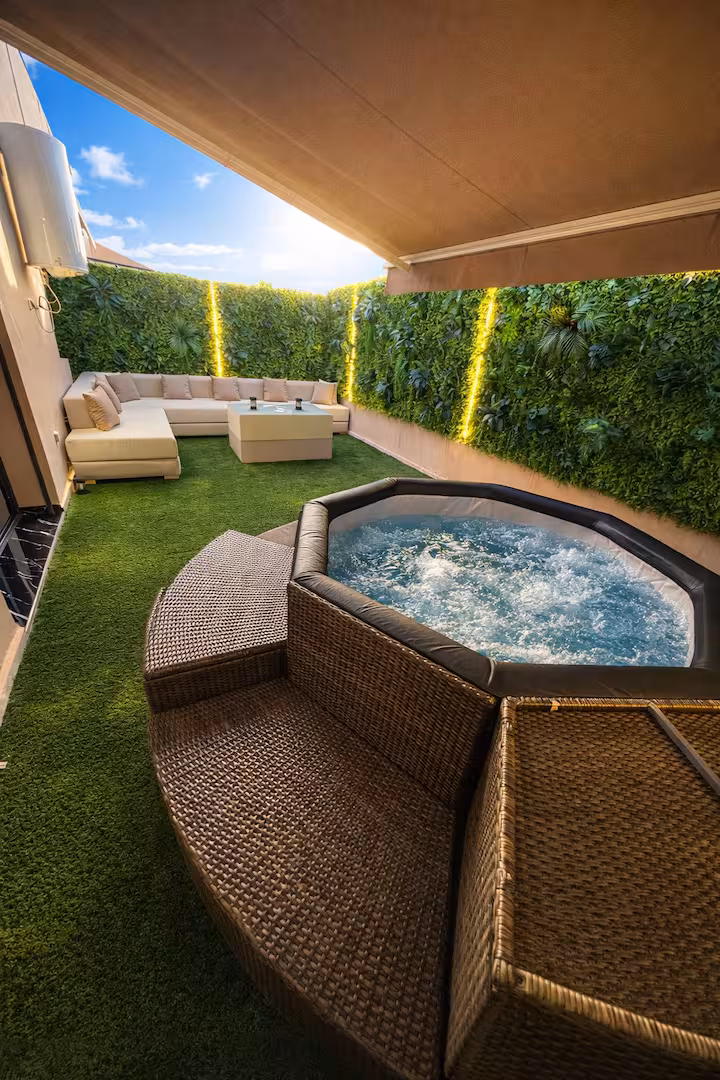 Terrasse & jacuzzi